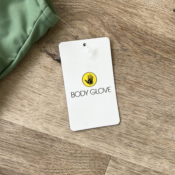 Body glove Pam one piece, new with tags - Picture 8 of 17